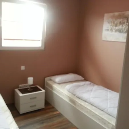 Auszeit Direkt Am Wasser By Interhome