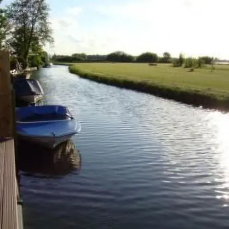 Auszeit Direkt Am Wasser By Interhome *