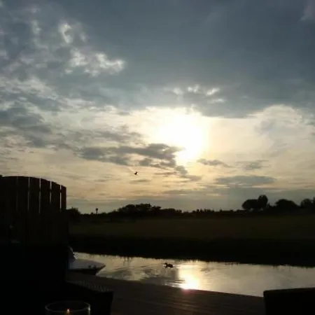 Сasa de vacaciones Auszeit Direkt Am Wasser By Interhome Wervershoof