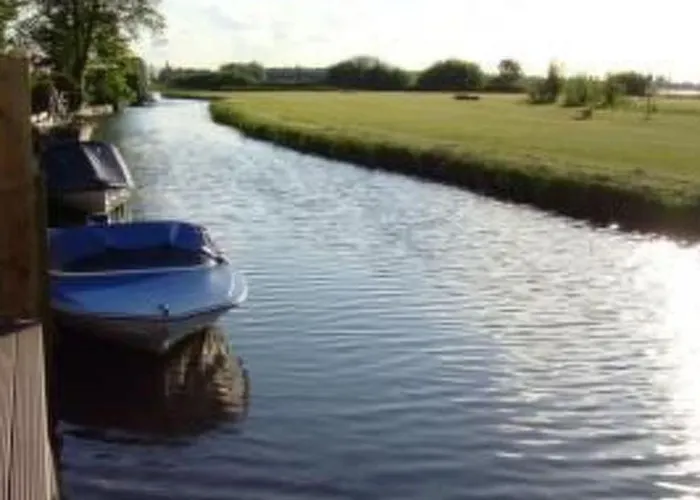 Auszeit Direkt Am Wasser By Interhome *